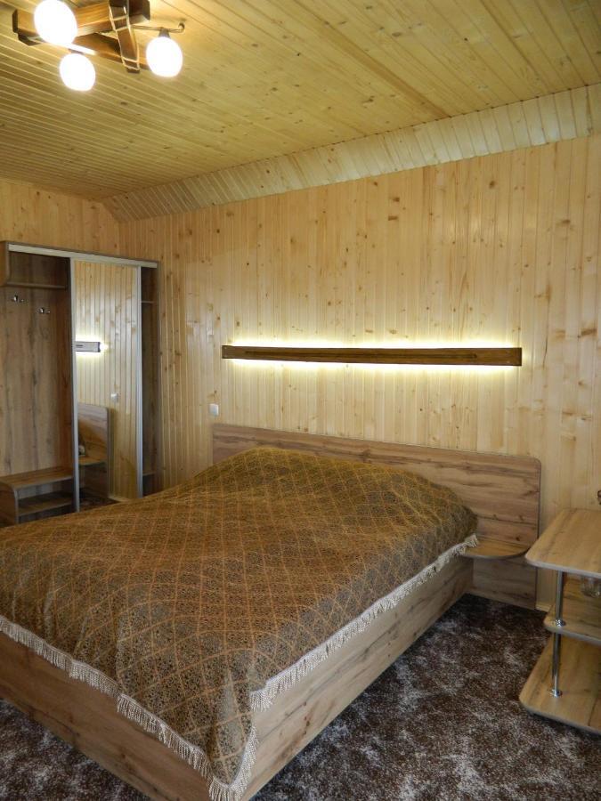 У Павла Hotel Яблуниця Екстериор снимка